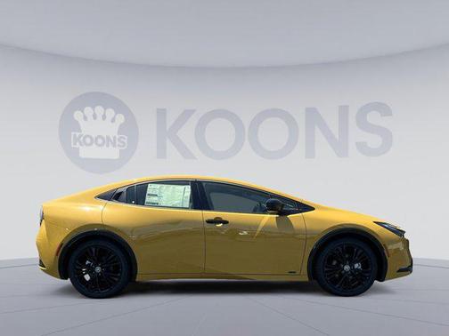 2025 Toyota Prius L