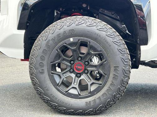 Ice Cap/Black 2026 Toyota Tacoma Hybrid TRD Pro