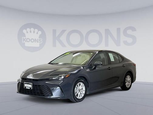 Underground 2025 Toyota Camry LE