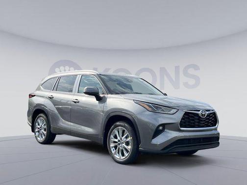 2025 Toyota Highlander Limited
