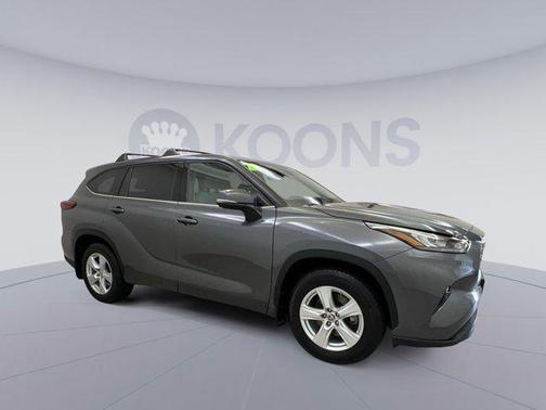 2020 Toyota Highlander LE