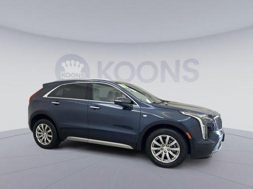 2022 Cadillac XT4 Premium Luxury
