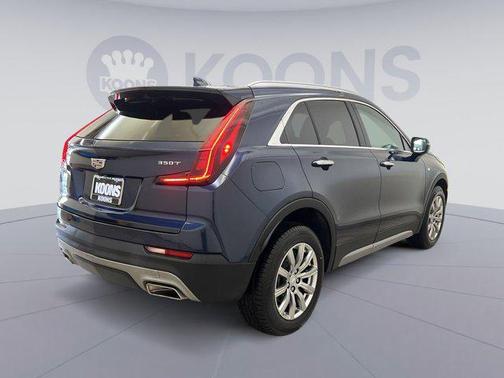 2022 Cadillac XT4 Premium Luxury