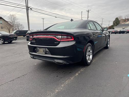 2017 Dodge Charger SXT
