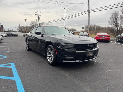 2017 Dodge Charger SXT