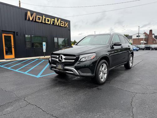 BLACK 2017 Mercedes-Benz GLC 300 4MATIC