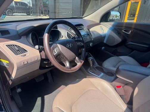 Ash Black Mica 2015 Hyundai TUCSON Limited