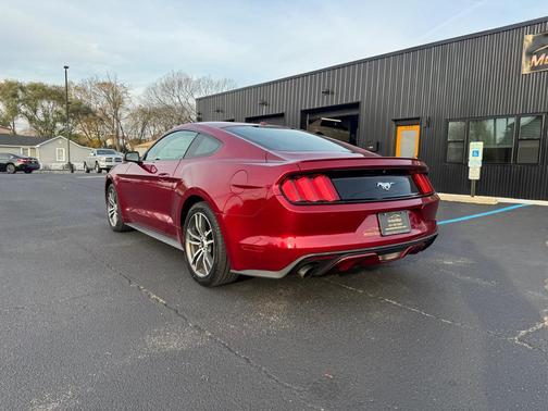 2016 Ford Mustang EcoBoost Premium