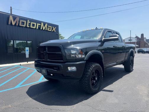 Brilliant Black Crystal Pearlcoat 2016 RAM 2500 Big Horn