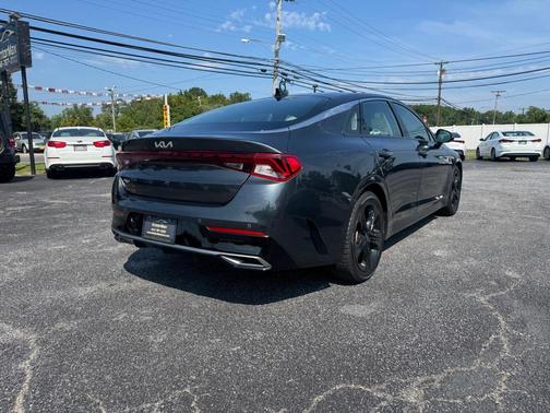 2022 Kia K5 EX
