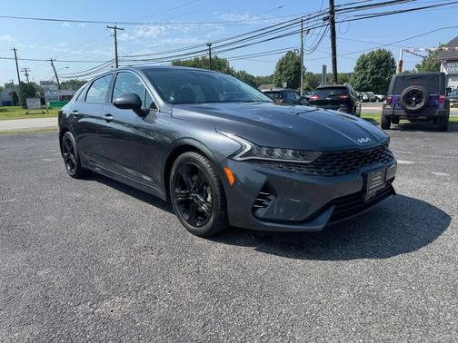 2022 Kia K5 EX