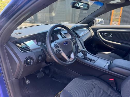 Deep Impact Blue 2013 Ford Taurus SEL