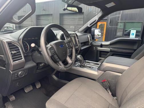 GREY 2015 Ford F-150 XLT