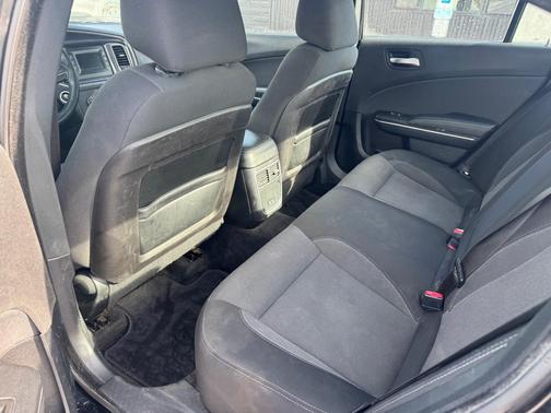 2015 Dodge Charger SE