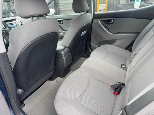 Windy Sea Blue 2014 Hyundai ELANTRA SE