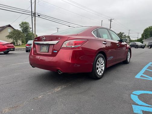 RED 2013 Nissan Altima 2.5