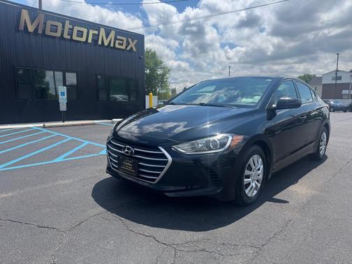 Phantom Black 2017 Hyundai ELANTRA SE