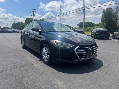 Phantom Black 2017 Hyundai ELANTRA SE