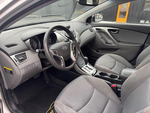 2011 Hyundai ELANTRA GLS