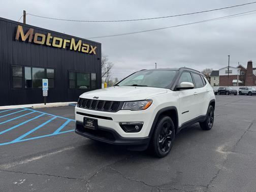 White Clearcoat 2018 Jeep Compass Latitude
