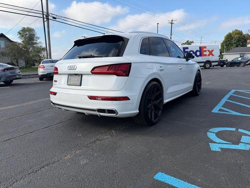 Ibis White 2018 Audi SQ5 3.0T Premium Plus