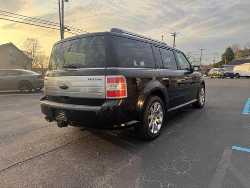 Black Clearcoat 2009 Ford Flex Limited