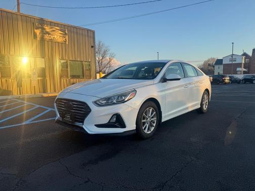 2018 Hyundai SONATA SE