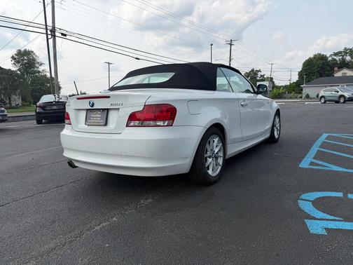 WHI 2011 BMW 128 I