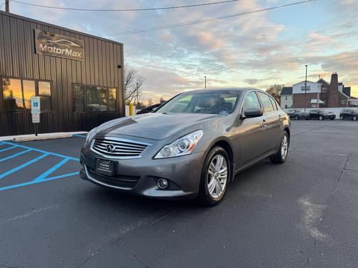2011 INFINITI G25x Base
