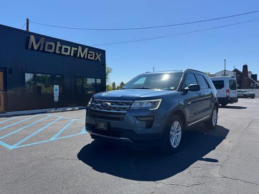 Blue Metallic 2018 Ford Explorer XLT