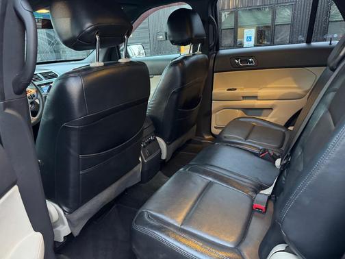 2013 Ford Explorer Base