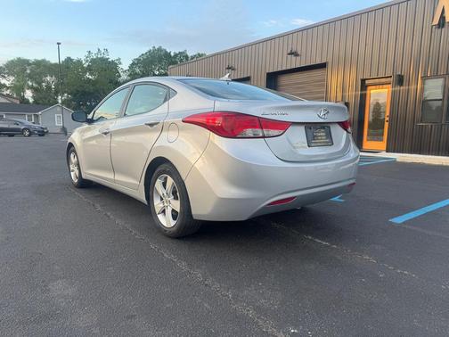 SILVER 2011 Hyundai ELANTRA GLS