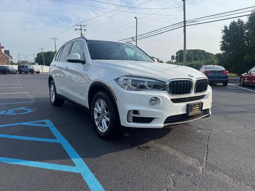 WHITE 2015 BMW X5 xDrive35i