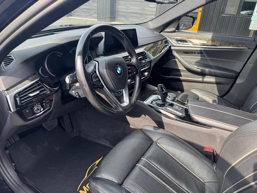 BLACK 2017 BMW 530 xDrive