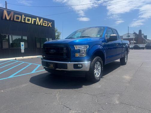 Lightning Blue 2017 Ford F-150 XLT