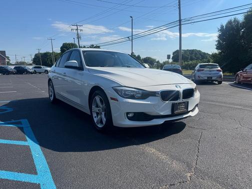 WHITE 2013 BMW 328 xDrive