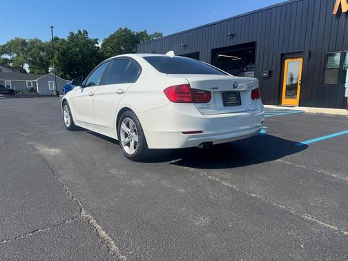 WHITE 2013 BMW 328 xDrive