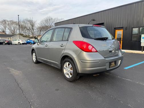 2012 Nissan Versa 1.8 S