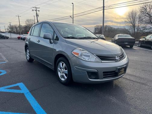 2012 Nissan Versa 1.8 S