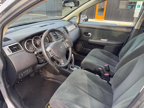 2012 Nissan Versa 1.8 S