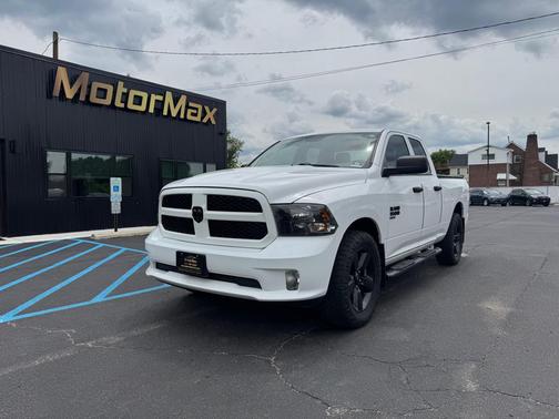 Bright White Clearcoat 2019 RAM 1500 Tradesman