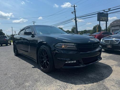 2016 Dodge Charger SXT