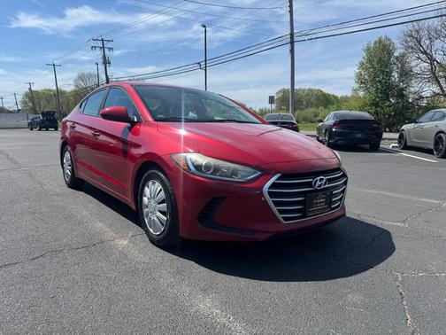 2017 Hyundai ELANTRA SE