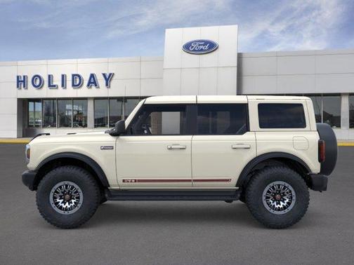 Wimbledon White 2026 Ford Bronco Outer Banks