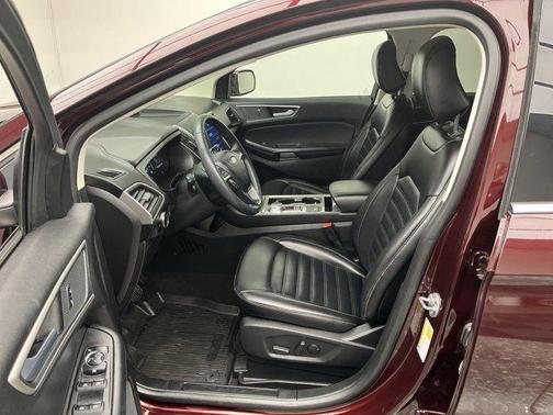 Burgundy Velvet Metallic Tinted Clearcoat 2024 Ford Edge SEL