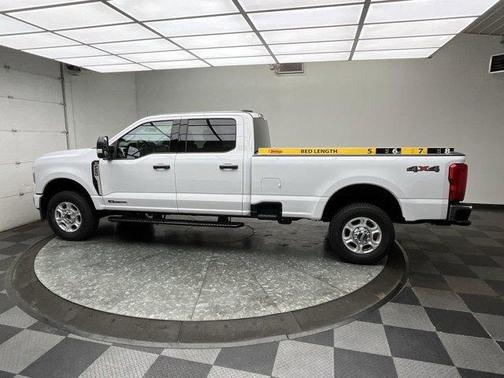 Oxford White 2026 Ford F-250 XLT