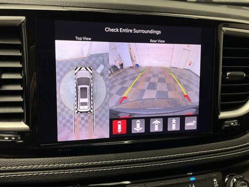 2022 Chrysler Pacifica Hybrid Touring L