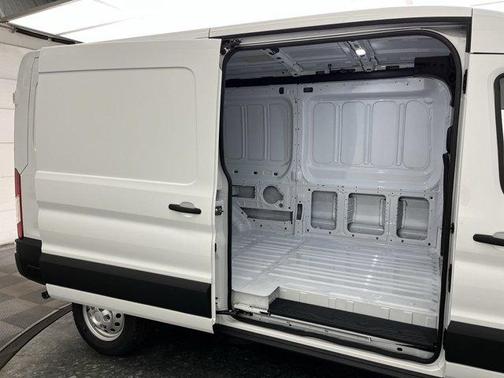 Oxford White 2026 Ford Transit-350 148 WB Medium Roof Cargo