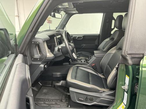 Green 2025 Ford Bronco Outer Banks