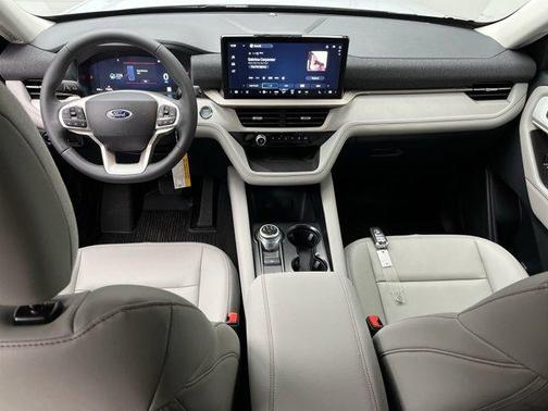 Space White Metallic 2026 Ford Explorer Active